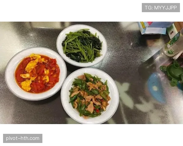李冰洁训练完吃顿饭花的钱比我一周伙食还多