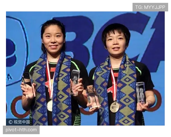 贾一凡的衣柜里塞满了冠军奖杯，但她的购物车还在等一双打折拖鞋